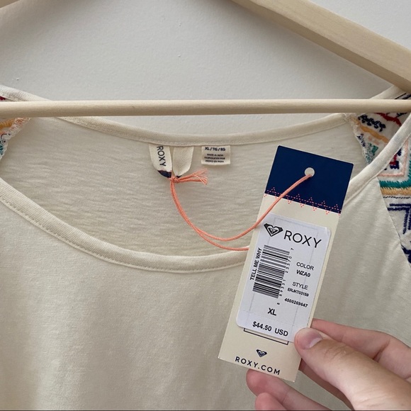 Roxy Top - Picture 2 of 3